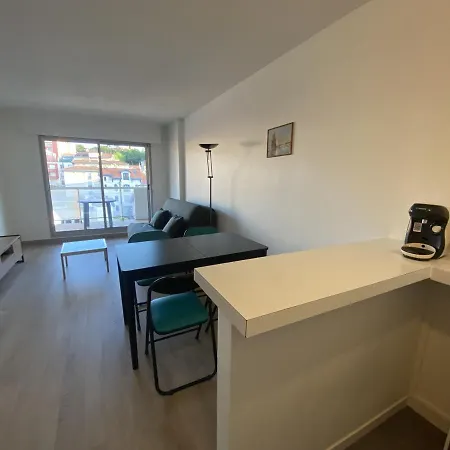 شقة T2 Avec Terrasse, Wifi Et Parking Au Centre-ville D'arcachon - Fr-1-374-188 *