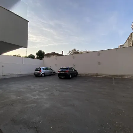Centre-ville : T2 Avec Terrasse, Wifi Et Parking, A 300m De La - Fr-1-374-188 Apartamento Arcachon