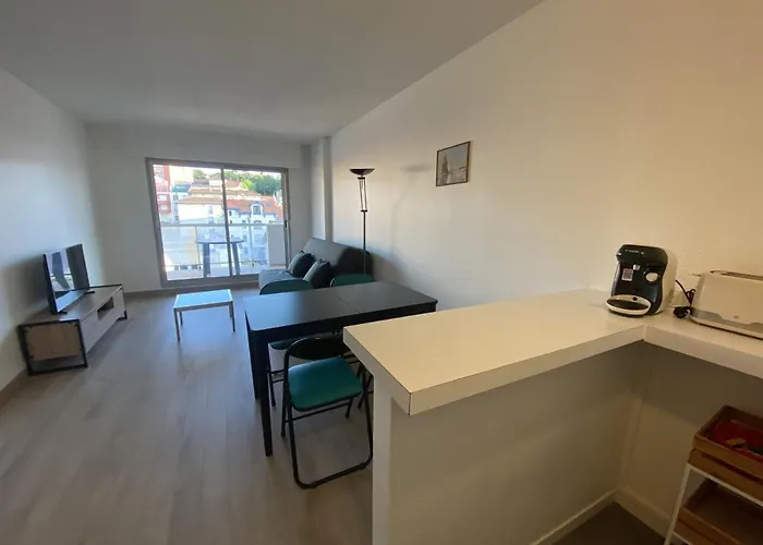 Apartment T2 Avec Terrasse, Wifi Et Parking Au Centre-ville D'arcachon - Fr-1-374-188 *