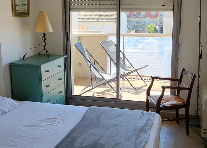 Apartment T2 Avec Terrasse, Wifi Et Parking Au Centre-ville D'arcachon - Fr-1-374-188 *